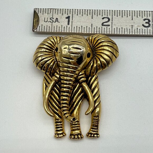 Vintage Gold-Tone Elephant Brooch Pin Black Glass Eyes Detailed Design - Picture 6 of 11
